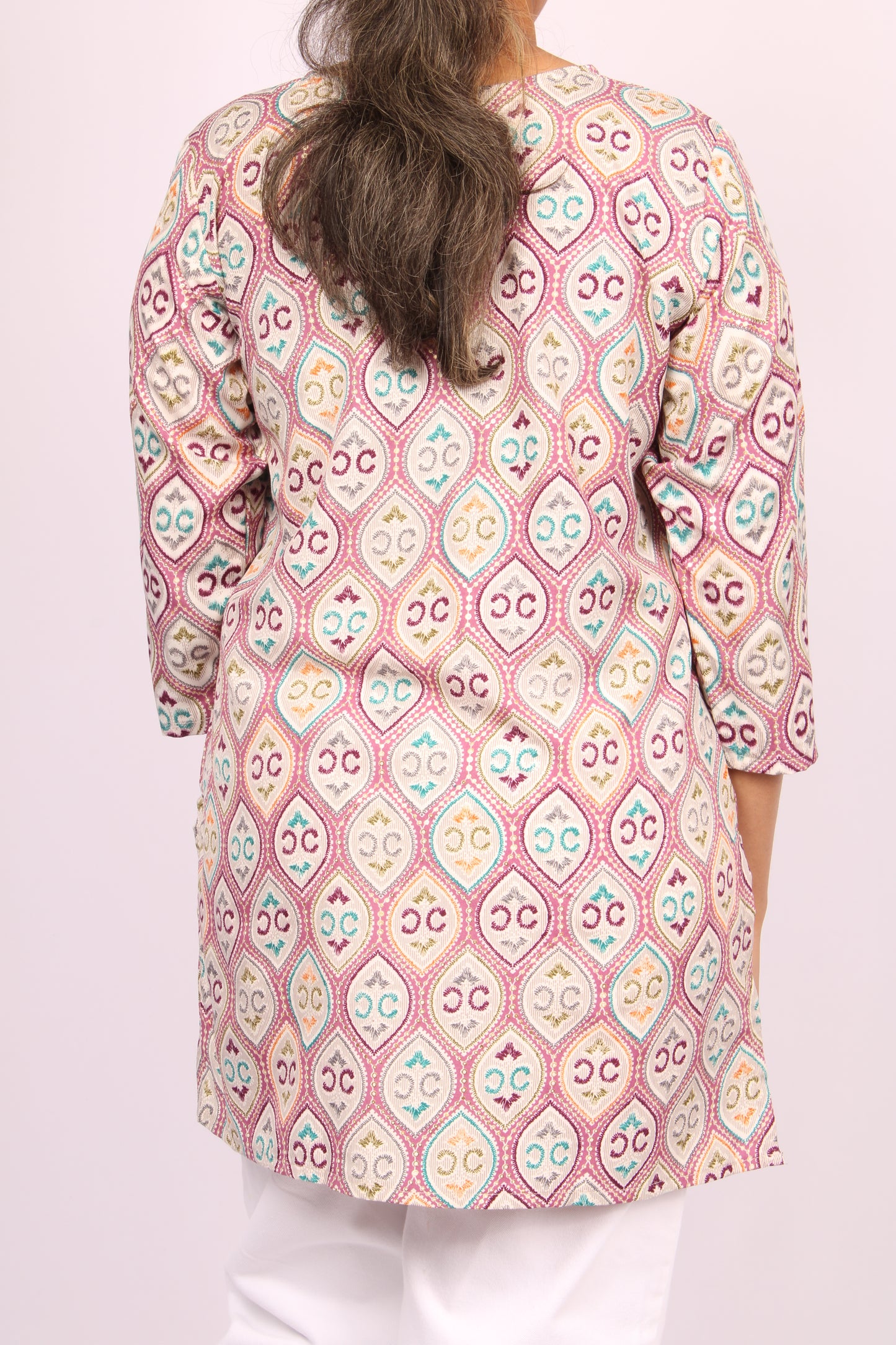 77-T- Womens Printed top- Thread work - Round Neck
