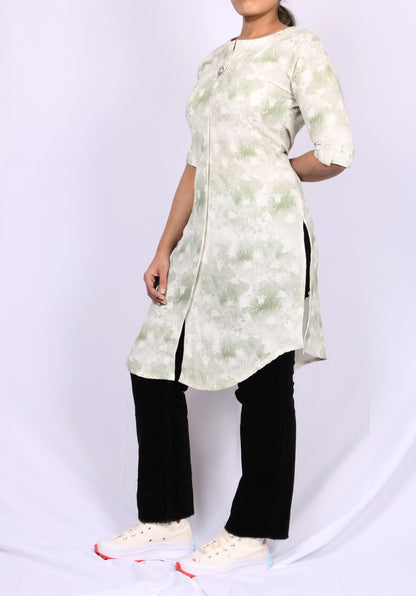 26-Kurti - Medium Green Floral Half Sleeve Kurti.